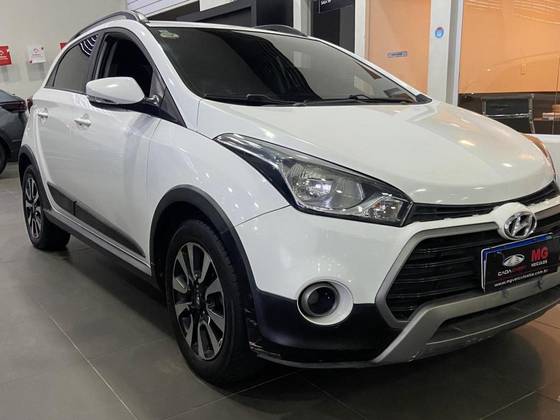 HYUNDAI HB20X 1.6 16V STYLE FLEX 4P AUTOMÁTICO